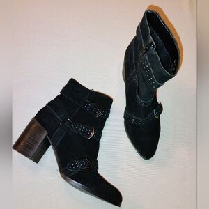 FERGIE BLACK SUEDE BOOTS sz 8M women's
